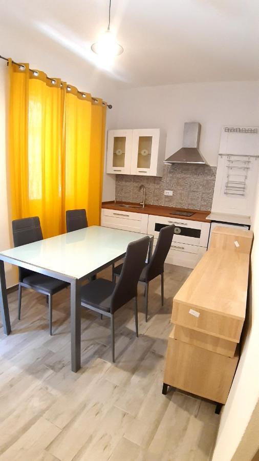 Domo In Terranoa, Old Town Apartment Olbia Ngoại thất bức ảnh