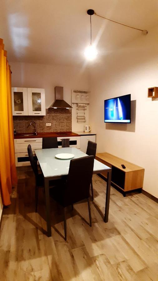 Domo In Terranoa, Old Town Apartment Olbia Ngoại thất bức ảnh